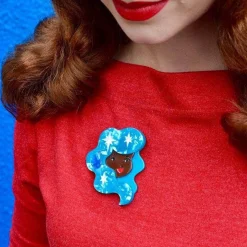 Erstwilder Aquarius The Accepting Brooch^ Brooches