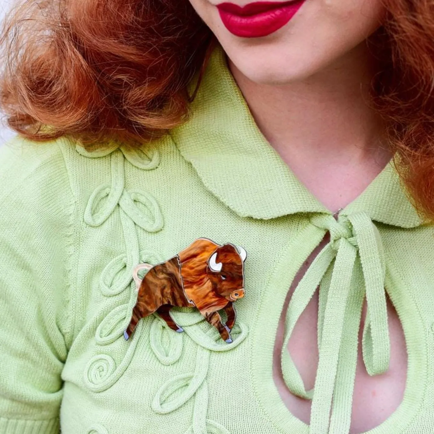 Erstwilder Buffalo Bull Brooch^ Brooches