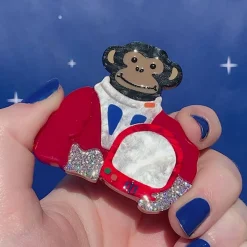 Erstwilder First Officer Brooch^ Brooches